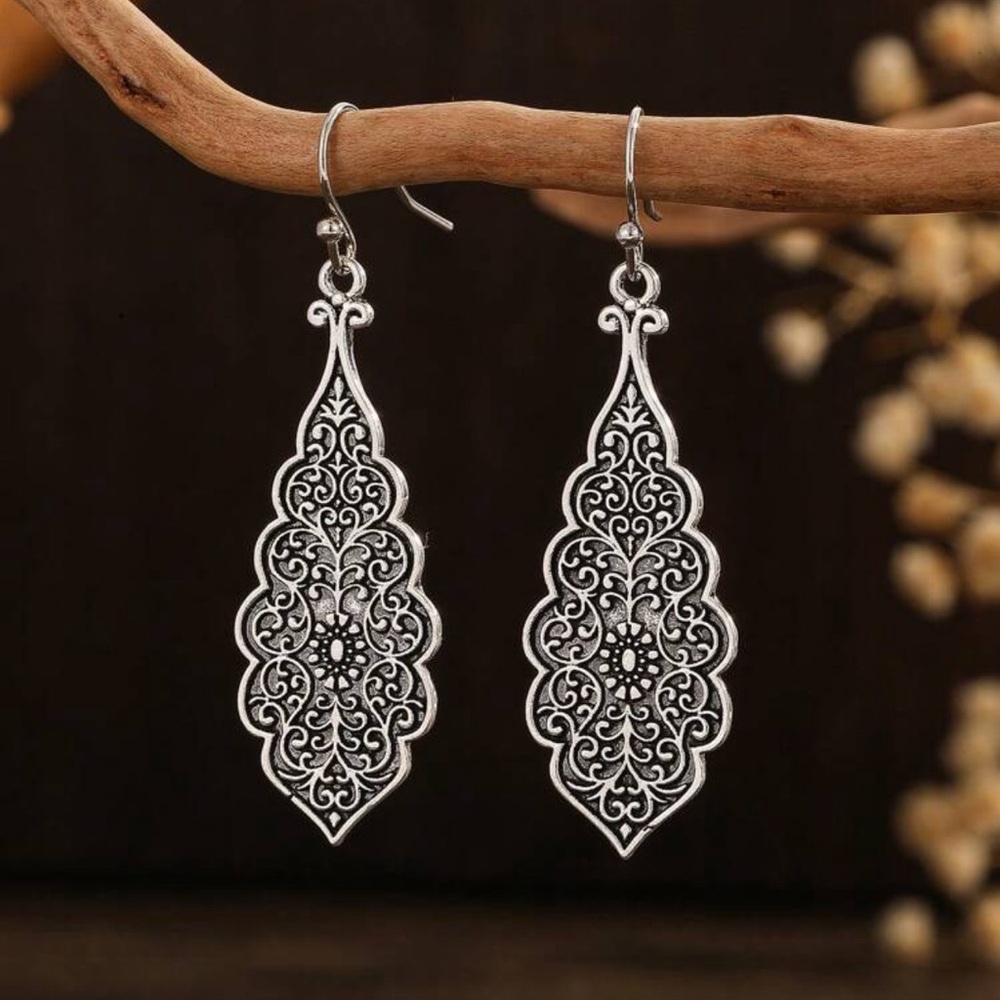 Creative Minimalist & Vintage Bohemian Style Drop Dangle Earrings